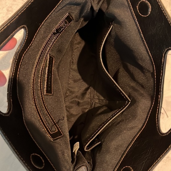 Worthington  genuine leather handbag  EUC black/ silver accents   11.5”x 6”x 2” - Picture 7 of 10
